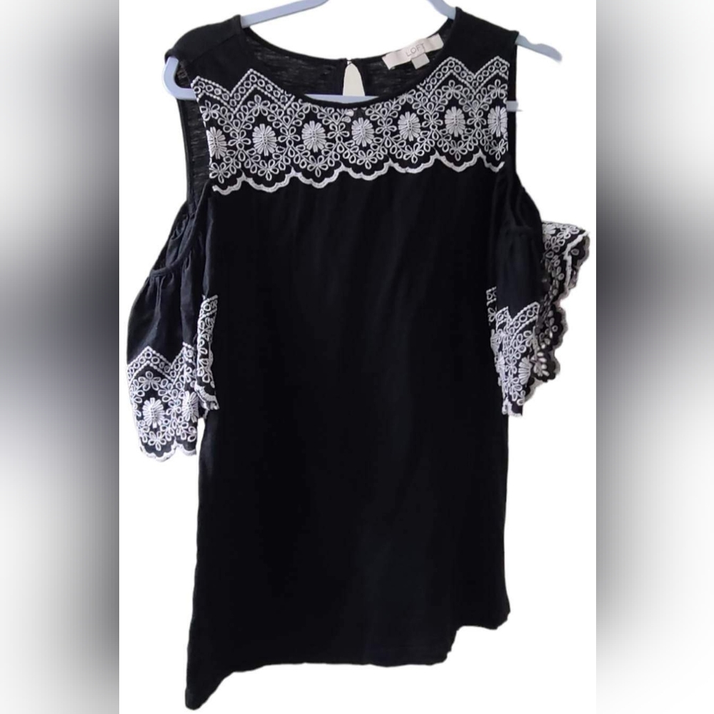 LOFT Black and White Cold Shoulder Top